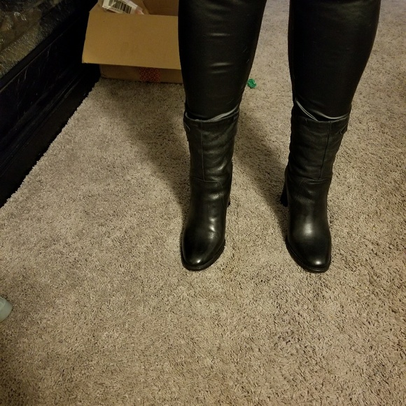 SOLD Authentic Burberry Boots - Picture 3 of 6